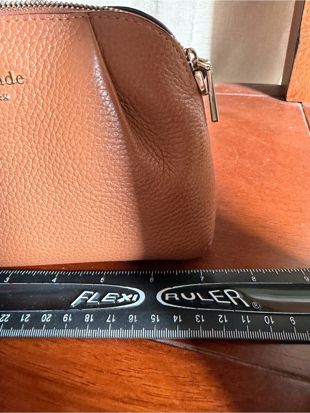 KATE SPADE Tan Dumpling Pebbled Leather Clutch/Crossbody with Gold Hardware - Picture 9 of 11